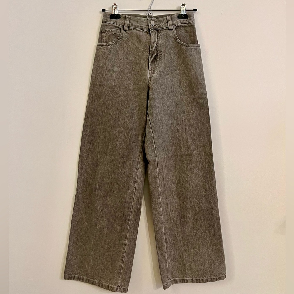 Rachel Comey Puerto Straight Leg Pant in Dove Grey Denim. Size 0 / 26.
